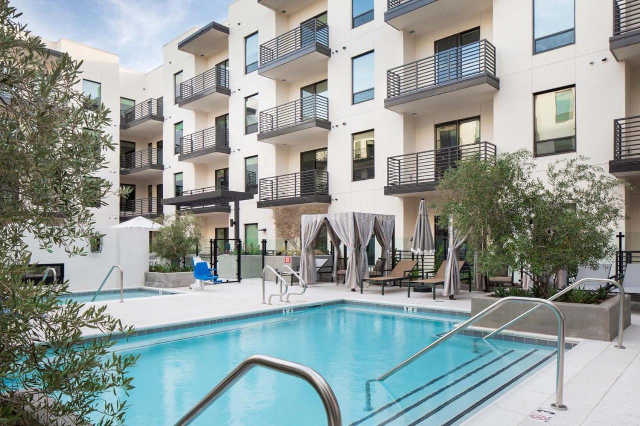 Sentral Old Town Aparthotel Scottsdale Exterior photo