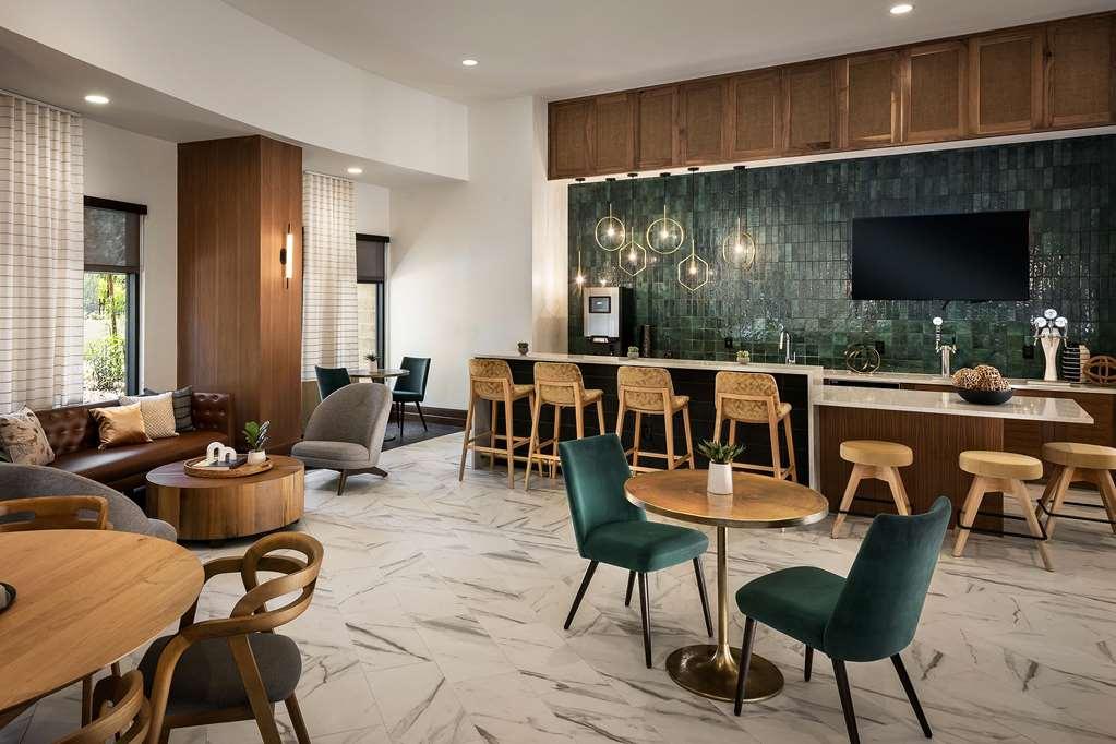Sentral Old Town Aparthotel Scottsdale Restaurant photo